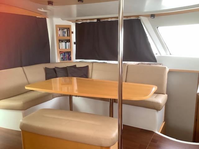 slider 47 Fountaine Pajot Salina 48